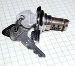 1951 Kaiser Frazer Nos Oem Ignition Lock Cylinder W 2 Yale Keys / Code Tag. Fixed Price $67.95.